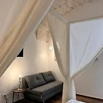 Pensión 5 - Palazzo Antico 3*