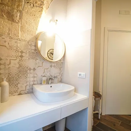 Pensionat 5 - Palazzo Antico 3*