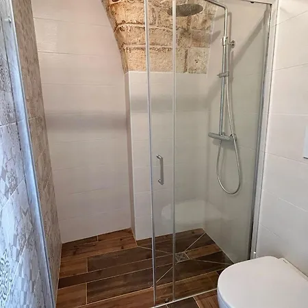 Pensionat 5 - Palazzo Antico 3*